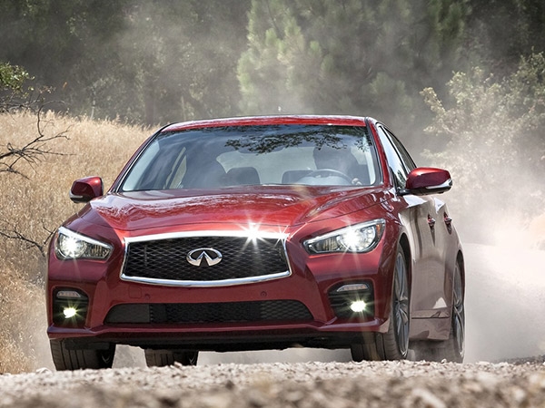 Infiniti Q50:  -